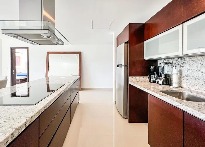 With Access To The Beach, Pools And * Playa del Carmen