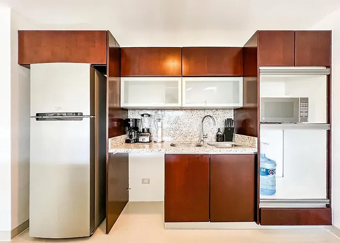 With Access To The Beach, Pools And Apartamento