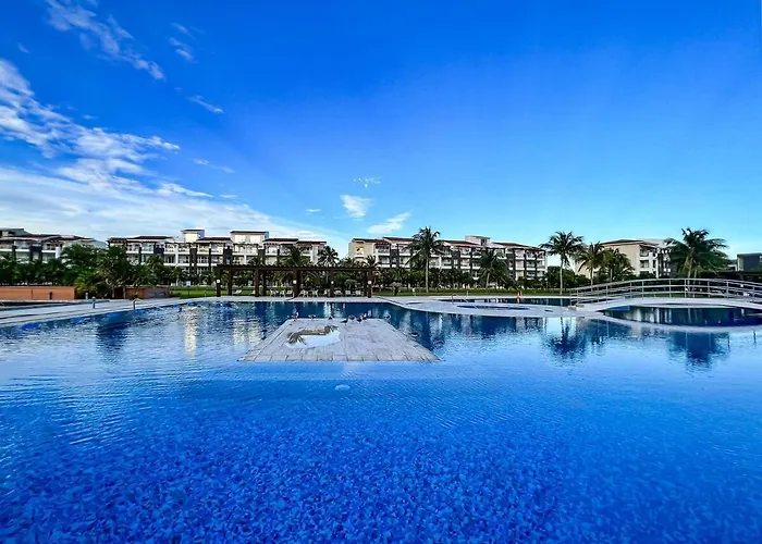 Apartamento With Access To The Beach, Pools And *