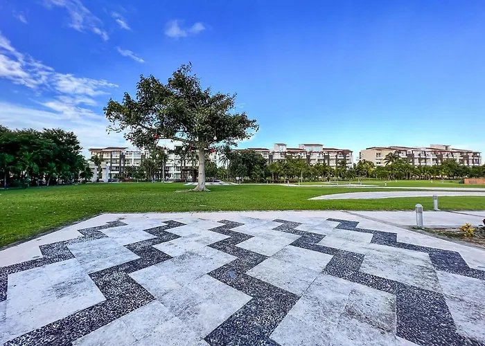 Apartamento With Access To The Beach, Pools And *