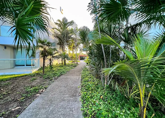 Apartamento With Access To The Beach, Pools And Playa del Carmen