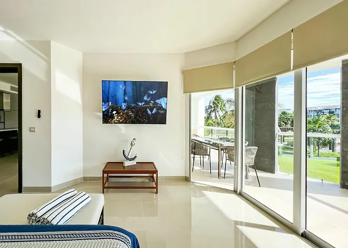 With Access To The Beach, Pools And Apartamento *